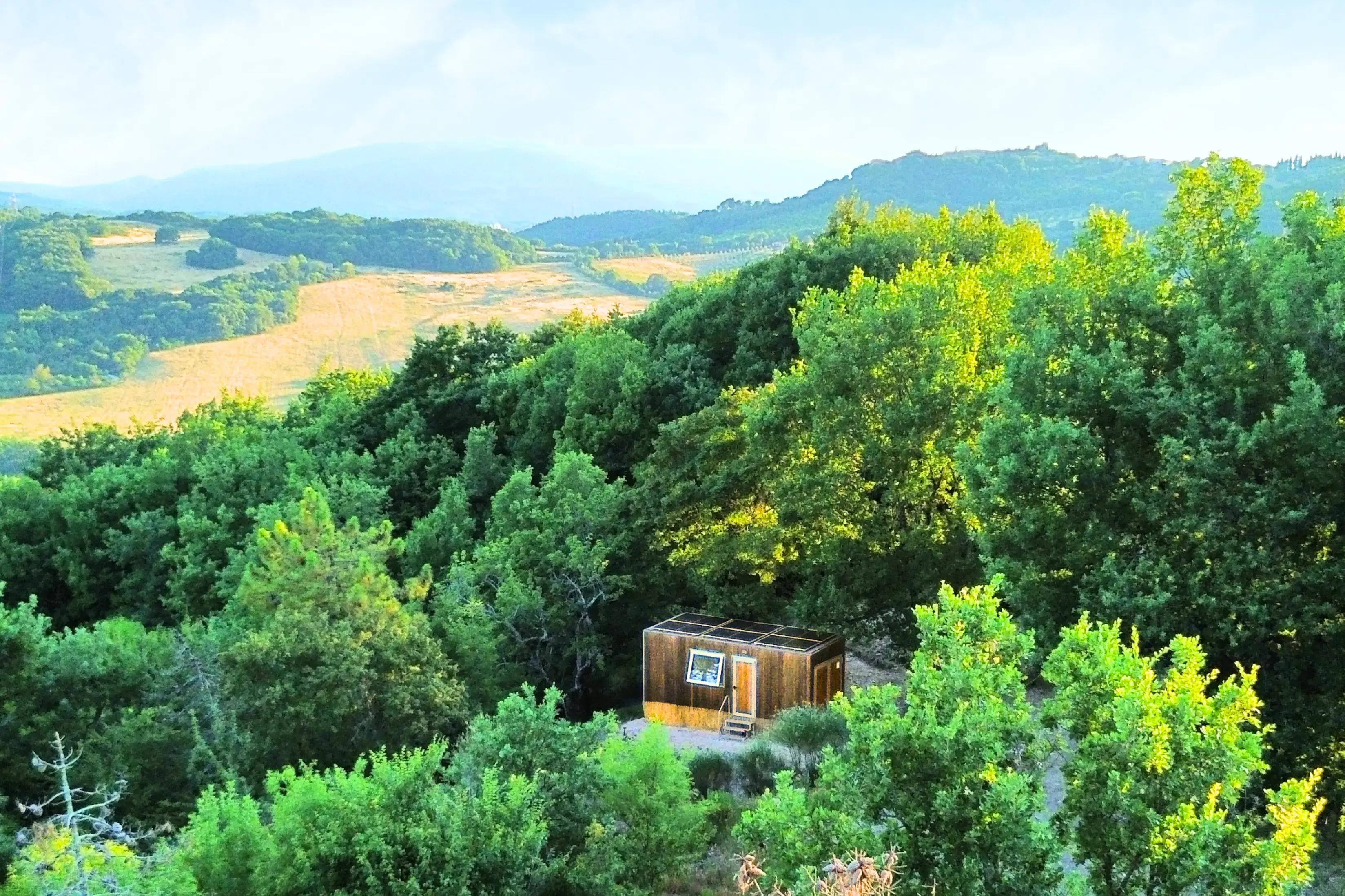 tiny house nel bosco in toscana