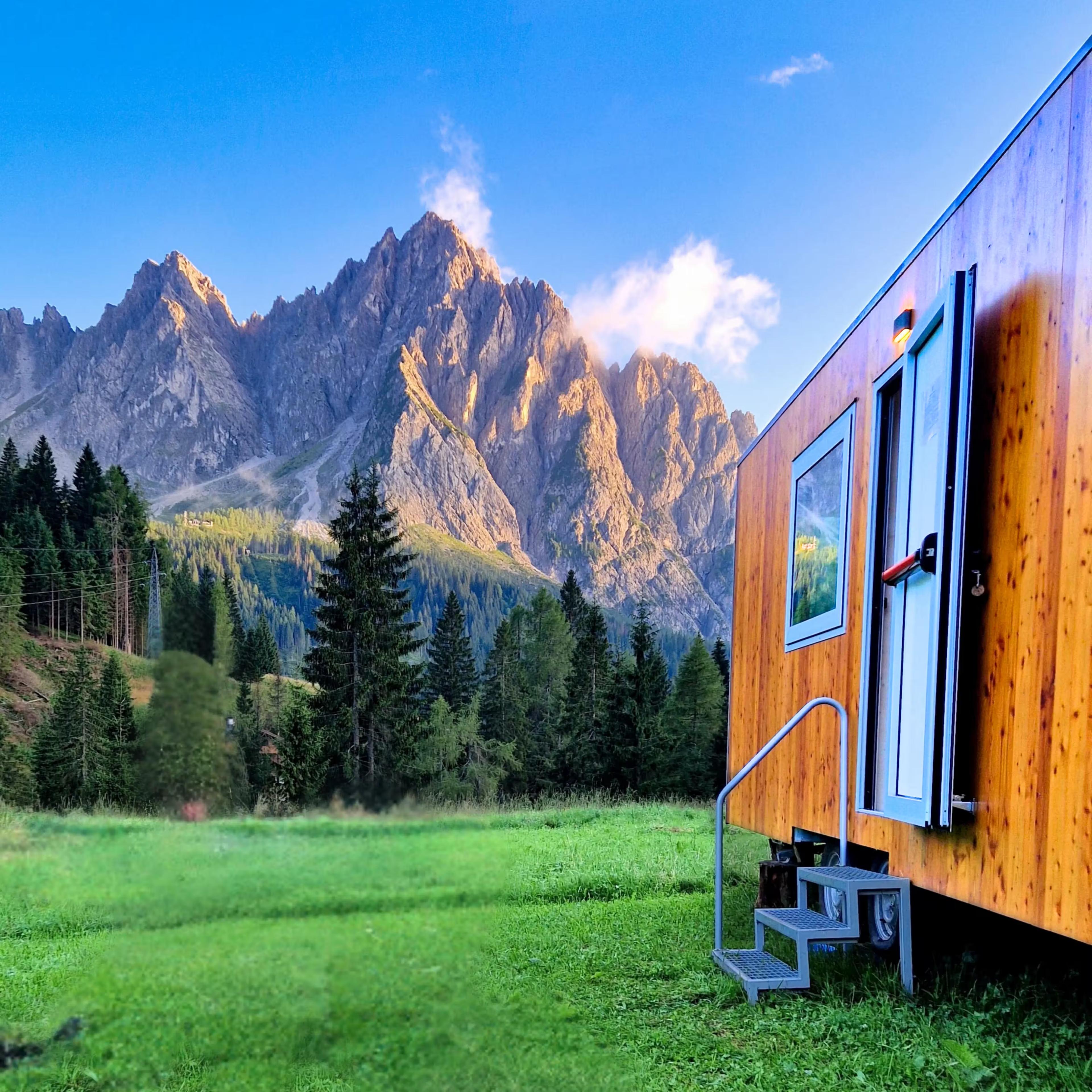 tiny house per un viaggio nella natura in Italia, a sappada, sulle dolomiti